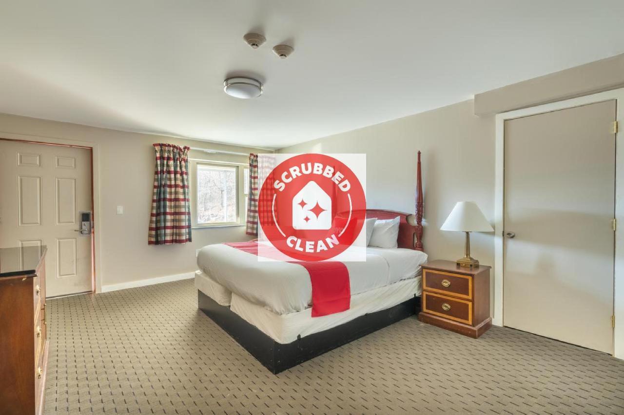 Oyo Hotel Malden Ma Broadway Ngoại thất bức ảnh